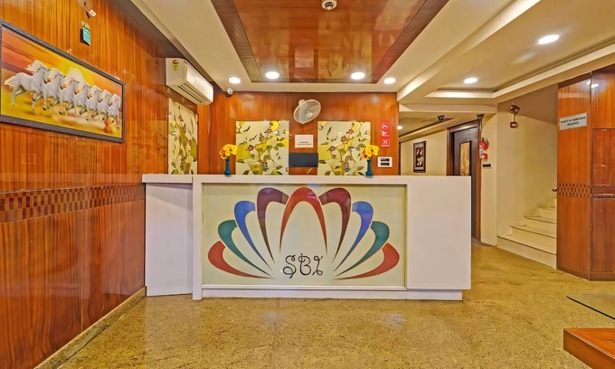 Royapettah Hotel | RG Suites Odin