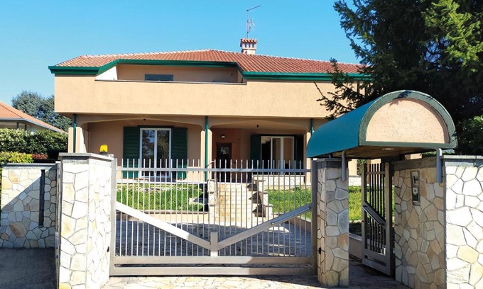 Mazzo House | Rho Mind Villa