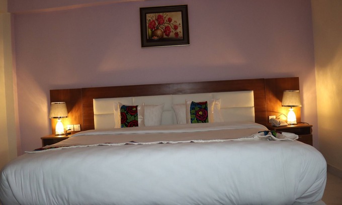Sekondi-Takoradi Hotel | Rhogem Hotel