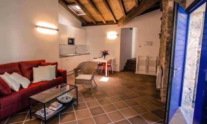 Parada de Sil Cottage | Ribeira Sacra Apartments for 6 people