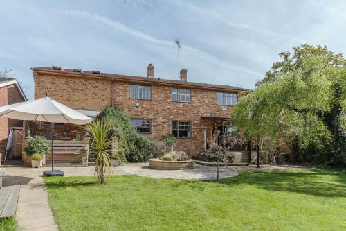 Romsey House | Richmond Lane Guest House - AA Accredited
