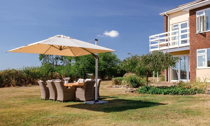 Alcester House | Ridgeway Farmhouse at Ragley Estate