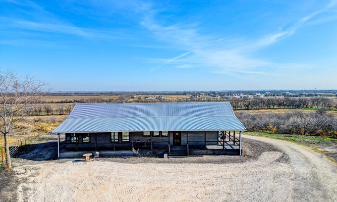Martindale House | Right Turn Ranch I Familes, stargazing, Martindale