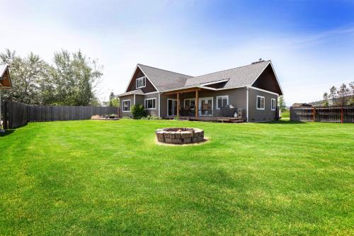 Laclede House | Riley Creek Retreat