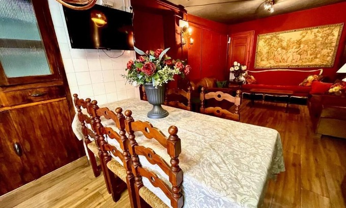 Santa Eulalia Bajera Bed & Breakfast | Riojania Heredad - Deluxe Room with king-size bed