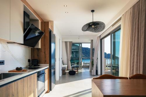 Plakias Apartment | RIRIKA Beach Living, New Feel-at-Home Luxury Apartments