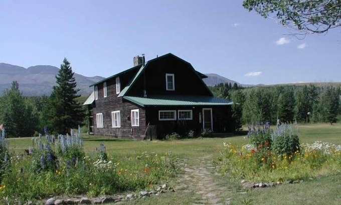 East Glacier Park Cabin | Rising Wolf Ranch Family Reunions Corporate Get-Aways