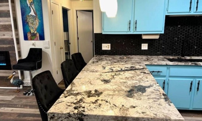 Appleton Apartment | Ritchie’s Residences of Kensington: Urban Pelican