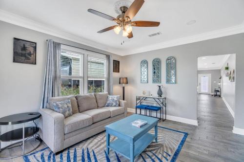 Saint Rose House | River Cottage near the Airport