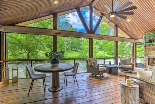 Dial House | River Cottage of Blue Ridge - Outdoor Lounge with Gorgeous Views + a Hot Tub and Firepit!