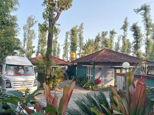 Nakur Sirangala House | River Pearl