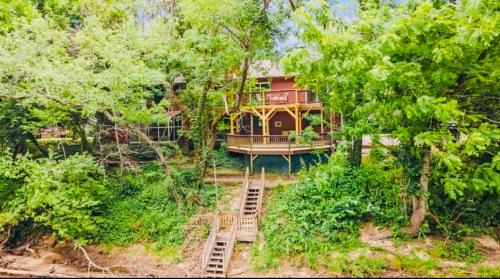 Cullowhee Ski Chalet | River's Edge