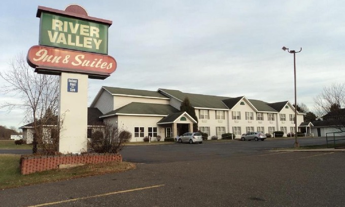 Osceola Hotel | River Valley Inn & Suites