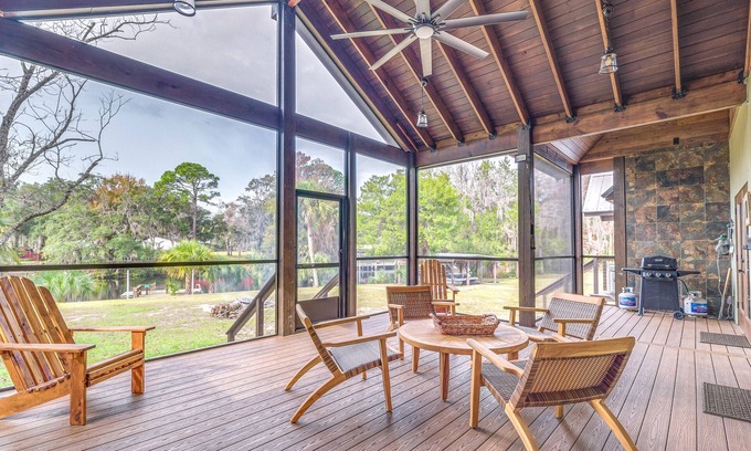 Crystal River House | Riverfront Fisher’s Paradise in Florida w/Dock!