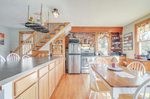 Kingston House | Riverfront Kingston Cottage with Deck, 2 Mi to Beach