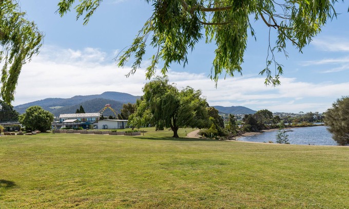 Rosetta Hotel | Riverfront Motel & Restaurant