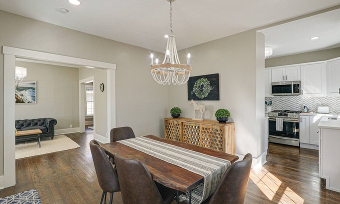 Newton House | Riverfront Newton Vacation Rental Near Wichita!