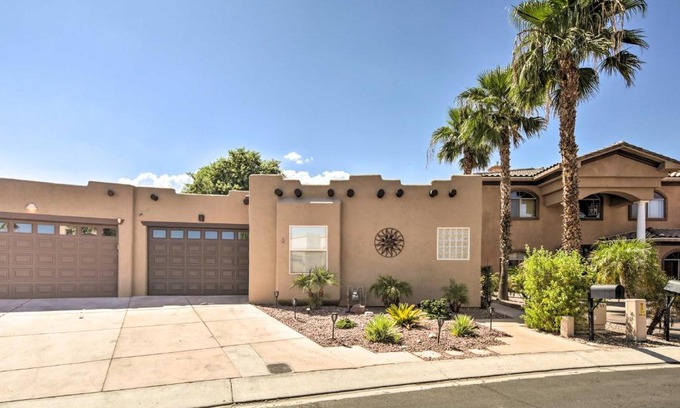 Needles House | Rivers Edge Golf Condo with Beach Access and Patio!