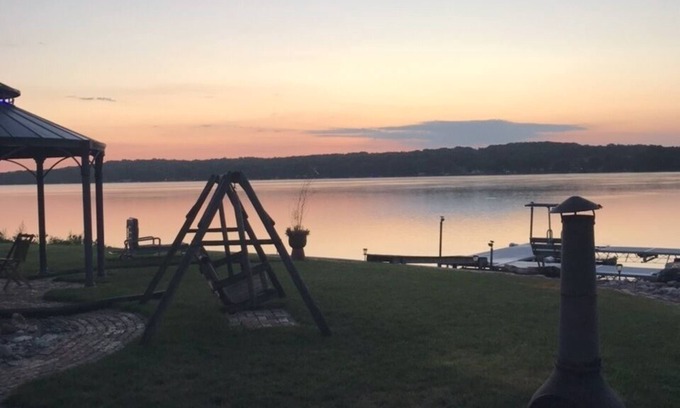 Scott County House | "Rivers Paradise". on the Heart of the Mississippi. 3 bd, 3 bath home