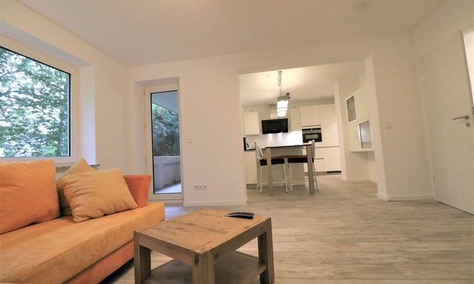 Leichlingen Apartment | Riverside:Trade fair, business, apartment 2 bedrooms 2 king size beds 1 sleeping c. 84 m²