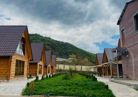 Debet Apartment | Riverside Eco Resort