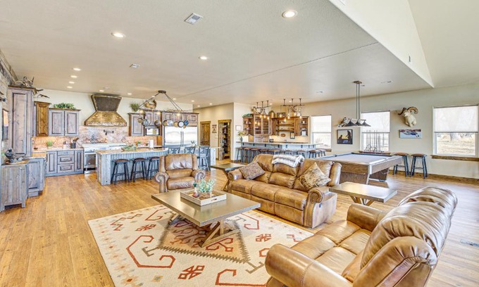 Bridgeport House | Riverside Retreat in Bridgeport with Game Room!