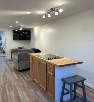Harmarville Apartment | Riverside Retreat