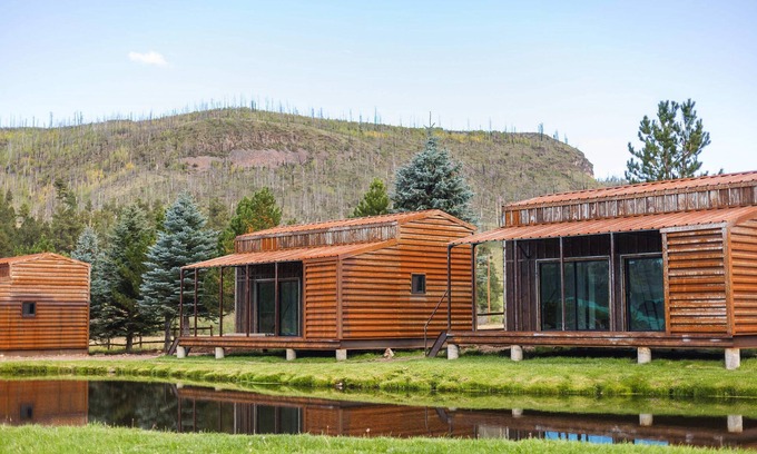 Springerville Cabin | Riverside Suite Casita 9