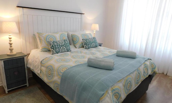 Laaiplek House | Rivertides Self Catering Guest House