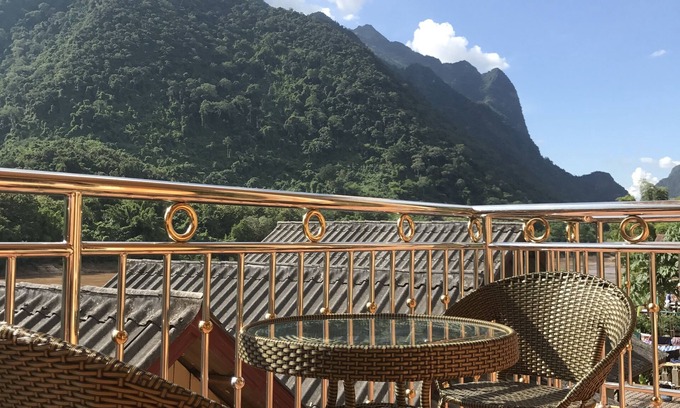 Muang Ngoi Neua Hotel | Riverview Bungalows & GH