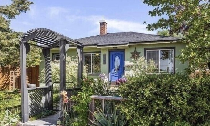 Veterans Park House | Riverwalk Cottage 2BR/2BA near Whitewater Park
