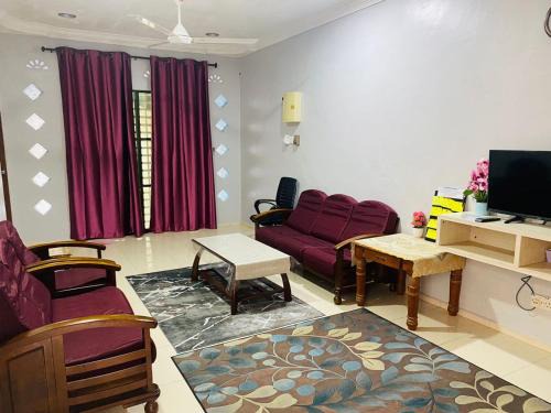 Kampung Jaya House | Rizqi Homestay
