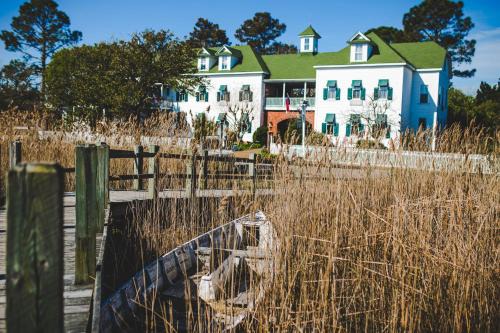 Historic Downtown Manteo Bed & Breakfast | Roanoke Island Inn