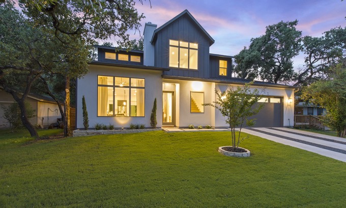 Jonestown House | Roaring Hills Modern Contemporary - New 30 Day Plus Rental