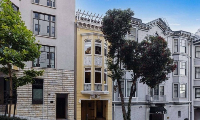 Nob Hill Cabin | Robin Williams Suite, Charming Private Room in enchanting San Francisco.