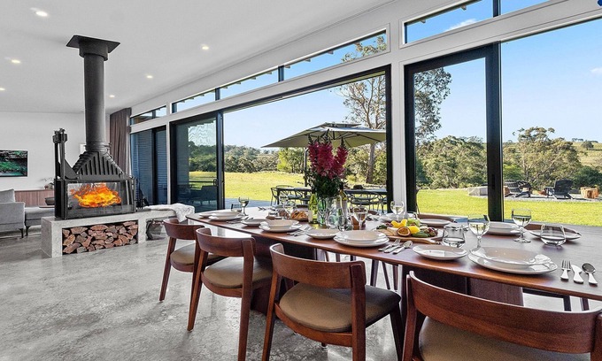 Exeter House | Rockleigh Retreat – rural charm and contemporary living in a stunning getaway