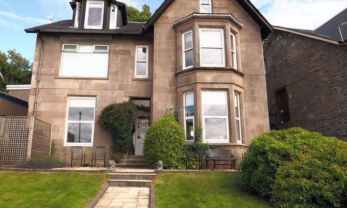 Kilcreggan Cottage | ROCKVALE, pet friendly, character holiday cottage in Kilcreggan