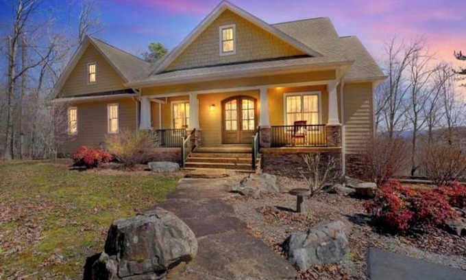 South Pittsburg House | Rocky Top at Sewanee