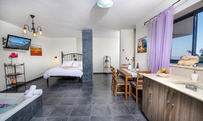 Ne'ot Golan Apartment | Rodef Shalom