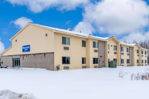 Milaca Hotel | Rodeway Inn Milaca