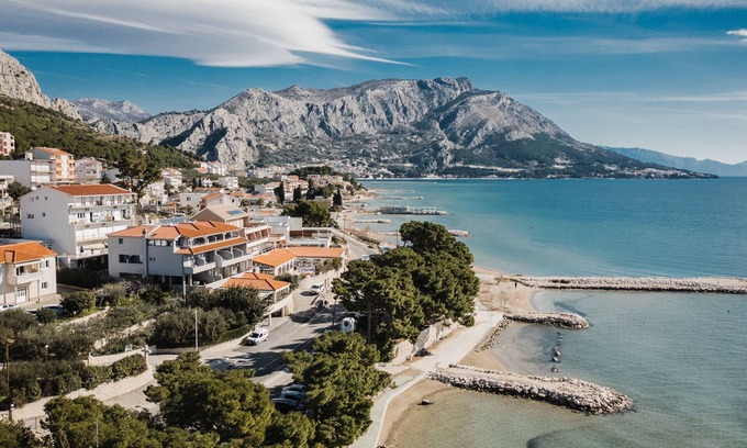 Duce Bed & Breakfast | Rogač Rooms & Restaurant