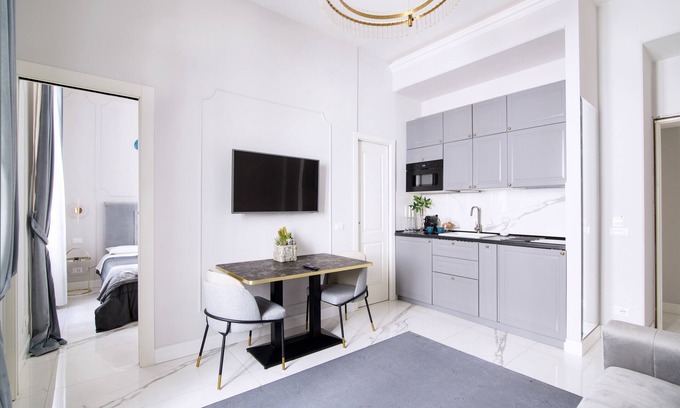 Rione XIV Borgo Apartment | Roma Deluxe Apartments