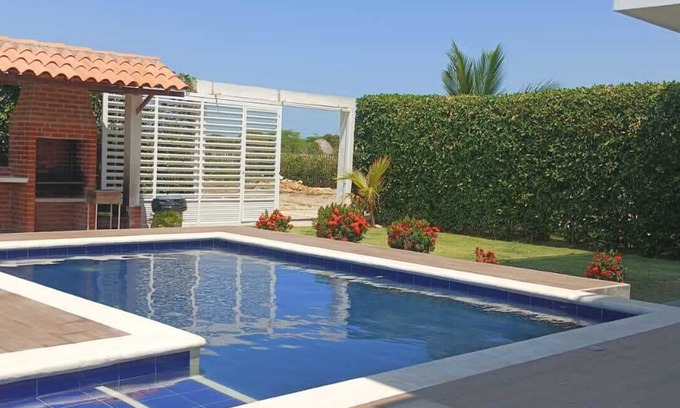 Santa Veronica Cabin | Romantic Villa 5 minutes from the beach