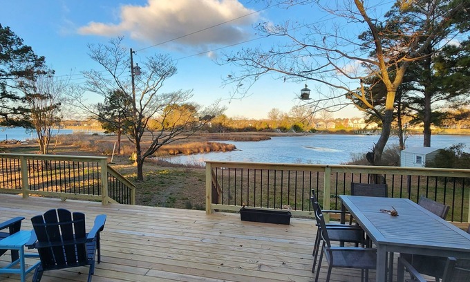 Edwardsville Cottage | Romantic Cottage on Private 3 Acres, On Little Wicomico; Approved Pets Only