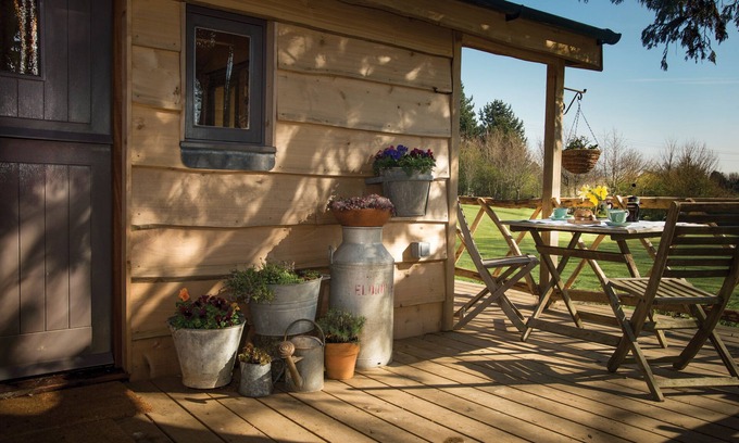 Winchelsea House | Romantic glamping cabin near beautiful Rye