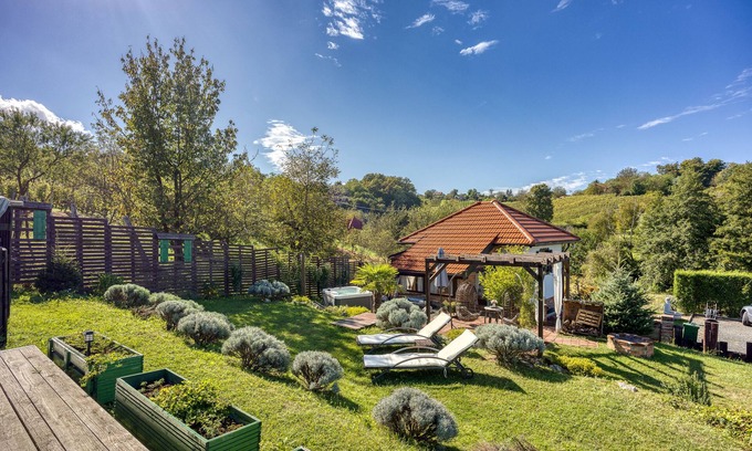 Varazdin House | Romantic Haven with Hot Tub, Beretinec, Croatia