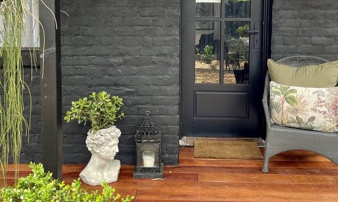 Glenbrook Apartment | Romantic mountain studio with fire pit