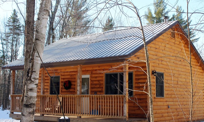 Jeffersonville Cabin | Romantic One-Bedroom Cabin Near Smuggler's Notch