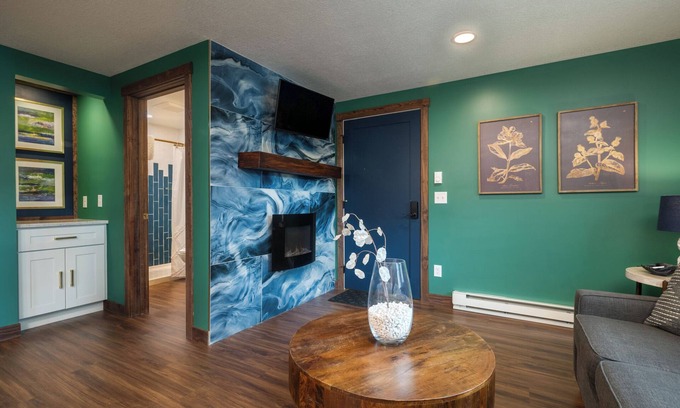 Prescott Condo | Rooftop Patio | Downtown Views | Walk Downtown