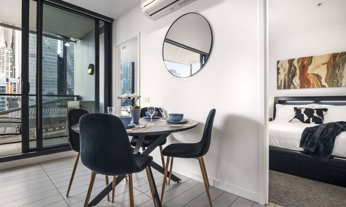 Docklands Apartment | Rooftop Pool 2BR Apt at Marvel Stadium with Free Parking